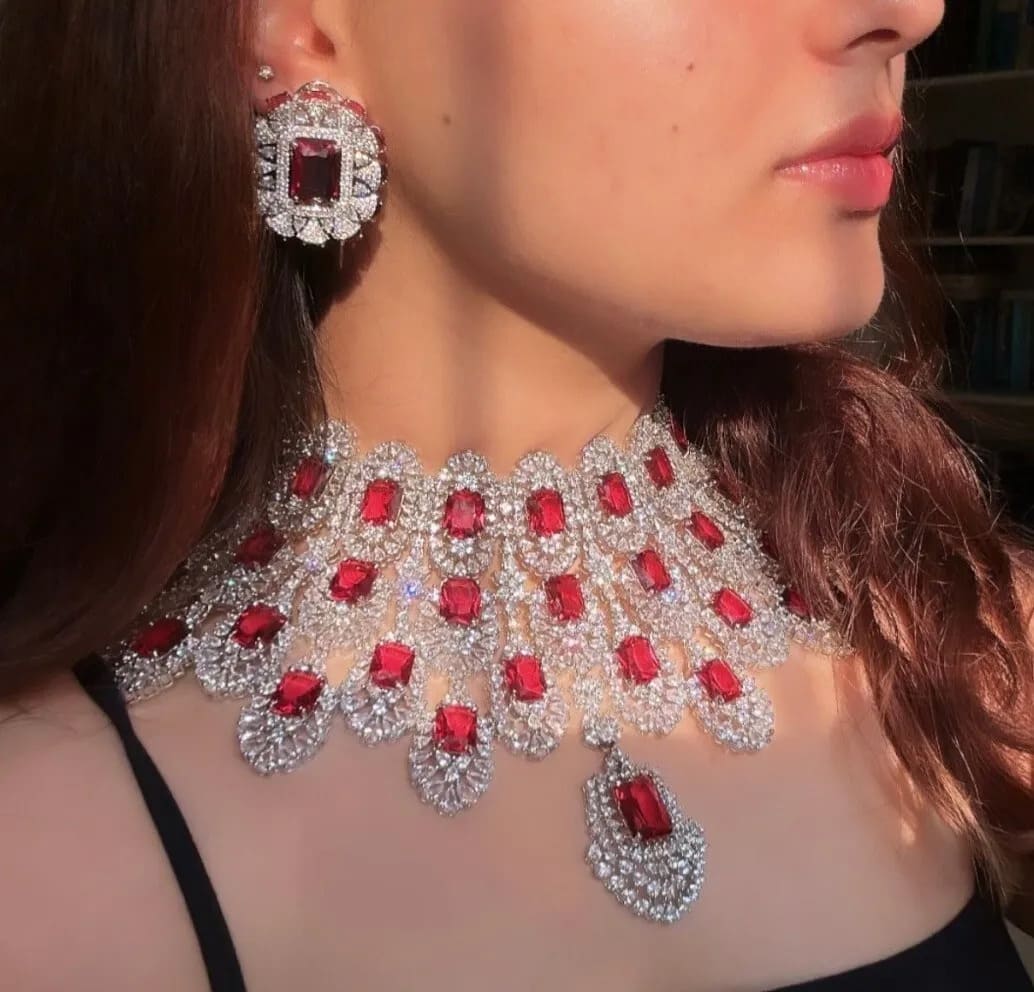 Kemp Exquisite Fancy Necklace Set with Earrings