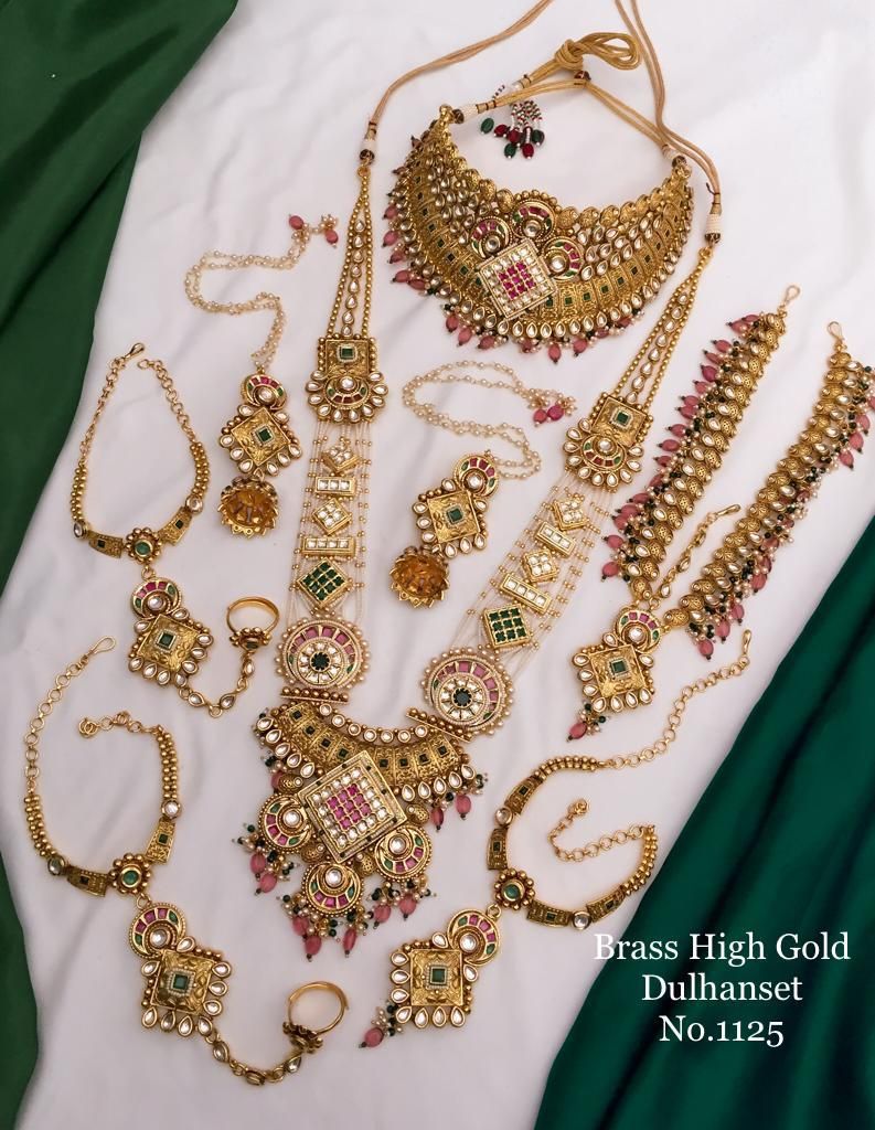 Dulhan Bridal Set With Gold and Diamond Work