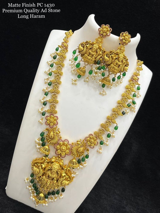 Supriya Designed With Kashavi Necklace Set